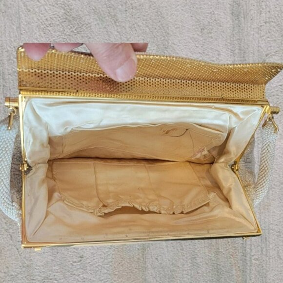 Vintage White Pearl Seeded Fashion Elegant Evening Handbag - Picture 4 of 6